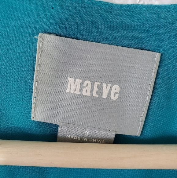 ANTHROPOLOGIE MAEVE Buttoned Shoulder Swiss Dot Blouse Blue Size 0 - Picture 7 of 9